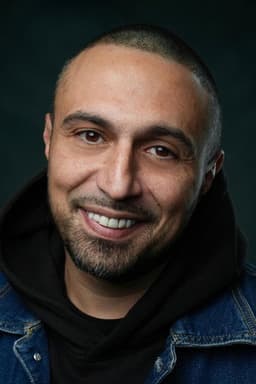 Photo of Adam Deacon