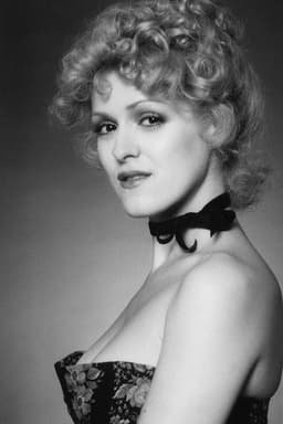 Photo of Bernadette Peters