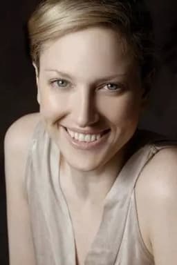 Photo of Beth Tapper