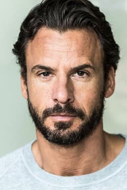 Photo of Stephan Luca