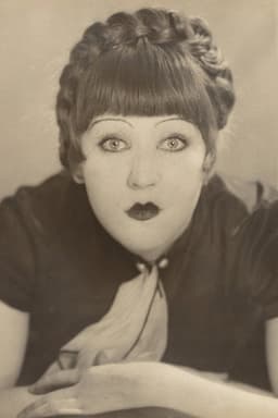 Photo of Catherine Hessling