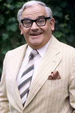 Photo of Ronnie Barker