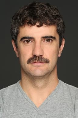 Photo of Roberto Chapu
