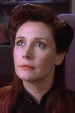 Photo of Wendy Hughes
