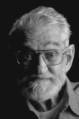 Photo of Elwood Carlisle