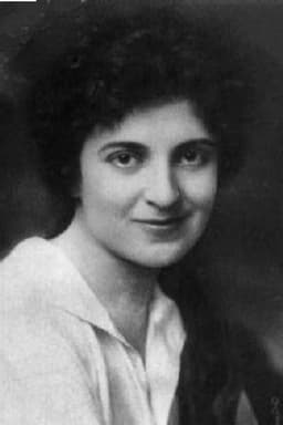 Photo of Helen Holmes