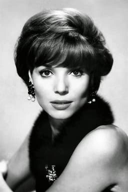Photo of Elsa Martinelli