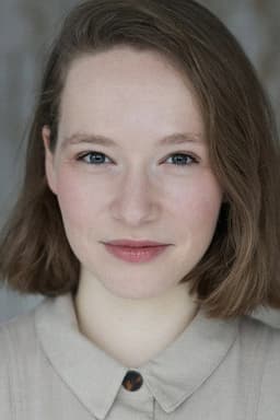 Photo of Hannah Harris