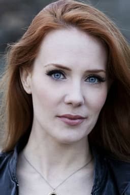 Photo of Simone Simons