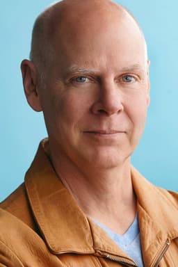 Photo of Oliver Dennis