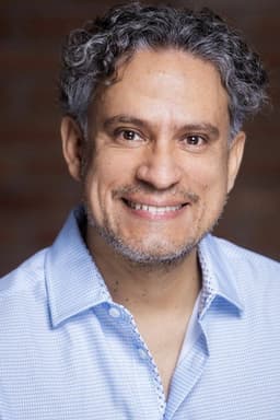 Photo of Luis del Valle
