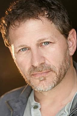 Photo of Lee Stringer