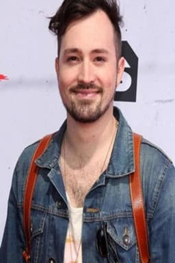 Photo of Dustin Belt