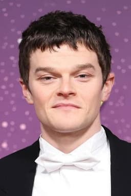 Photo of Robert Aramayo