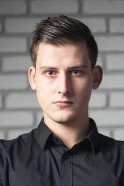 Photo of Adam Langer