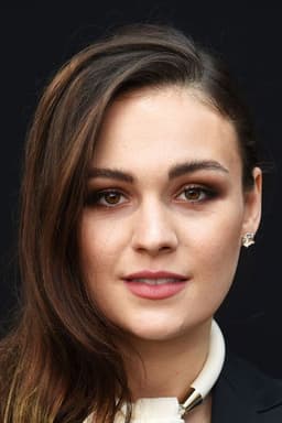 Photo of Sophie Skelton