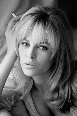 Photo of Nathalie Delon