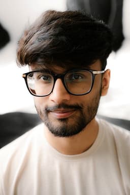 Photo of Dhruv Vyas