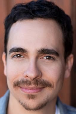 Photo of Dustin Hahn