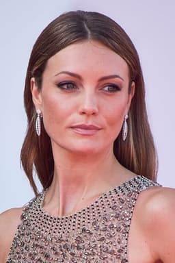 Photo of Leila George