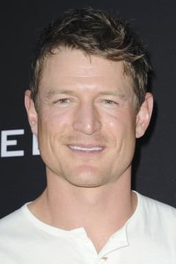 Photo of Philip Winchester