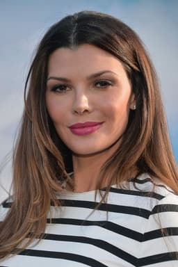 Photo of Ali Landry