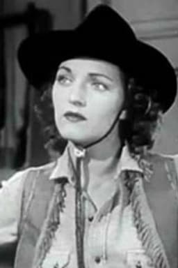 Photo of Mady Lawrence