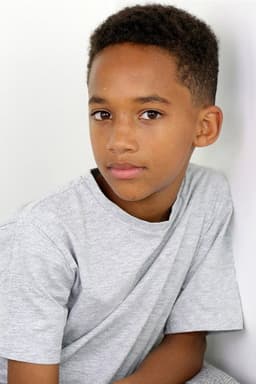 Photo of Aaron Zach