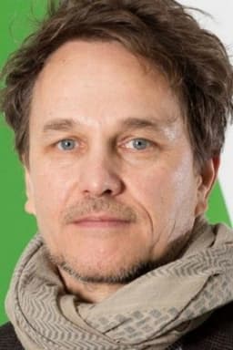 Photo of Christopher Roth
