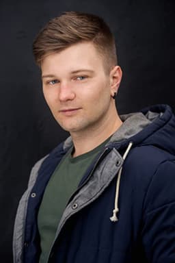 Photo of Sean Foster