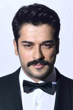 Photo of Burak Özçivit