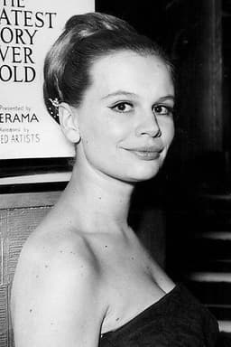 Photo of Joanna Dunham