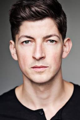 Photo of Lee Knight