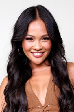 Photo of Jenn Tran