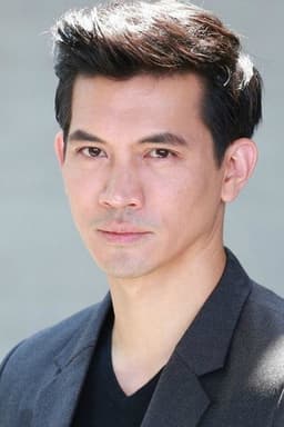 Photo of Theeradej Wongpuapan