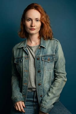 Photo of Julia Donnell