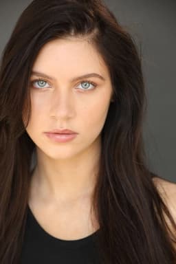 Photo of Lexi Graves