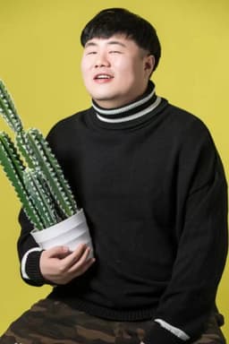 Photo of Zheng Pang