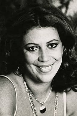 Photo of Beth Carvalho