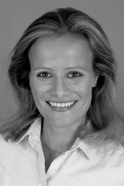 Photo of Claudia Rieschel