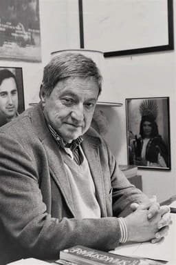 Photo of Carlos Avilez