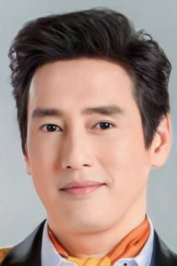 Photo of Saksit Tangthong