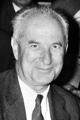 Photo of Gaston Defferre