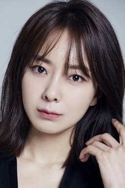 Photo of Kang Hyun-Jung