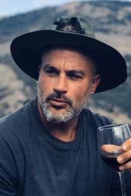 Photo of Andrew McLaren