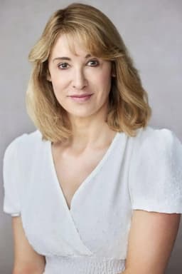 Photo of Lori Brett