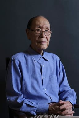 Photo of Shiguéhiko Hasumi