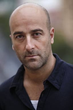 Photo of Antonio Gil