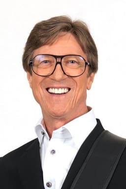 Photo of Hank Marvin