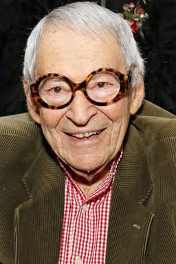 Photo of Carl Apfel